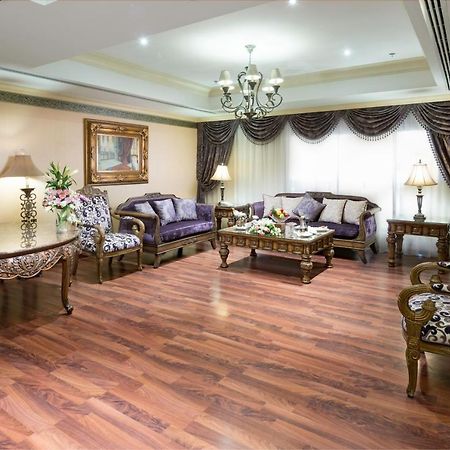 Amjad Royal Suites Hotel Jeddah Bagian luar foto