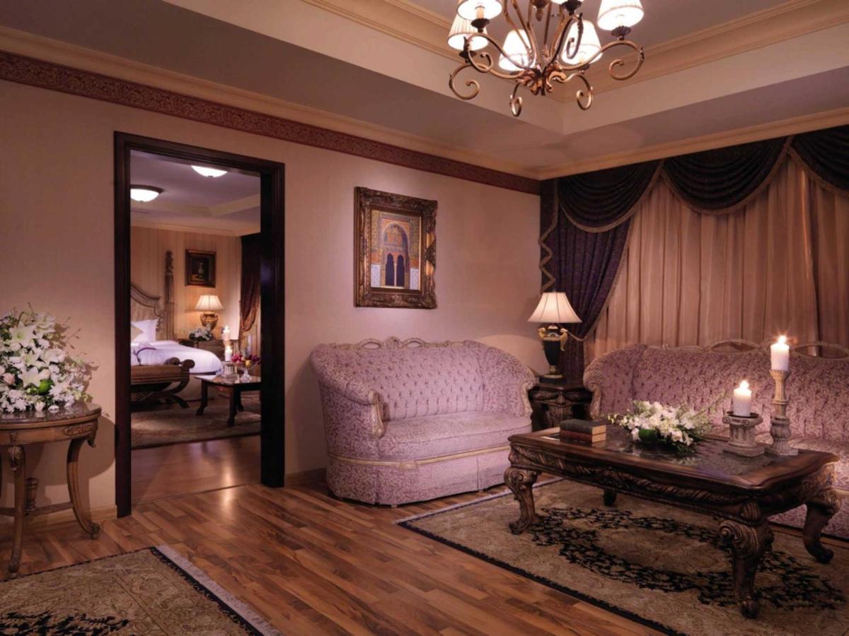 Amjad Royal Suites Hotel Jeddah Bagian luar foto